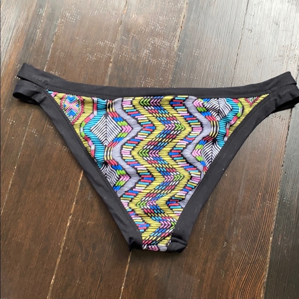 L SPACE bikini! - Picture 5 of 5